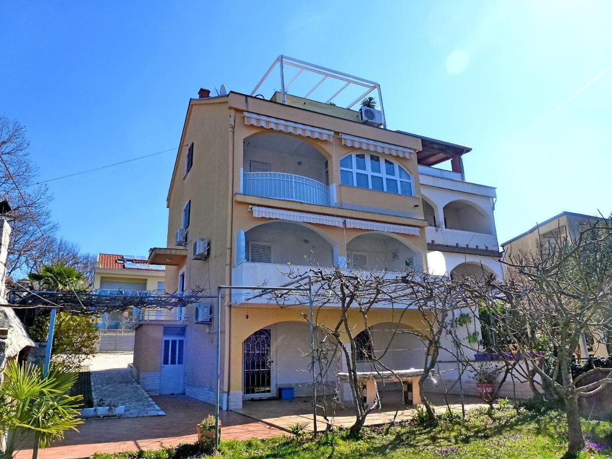 Apartment Honor Njivice Exterior foto
